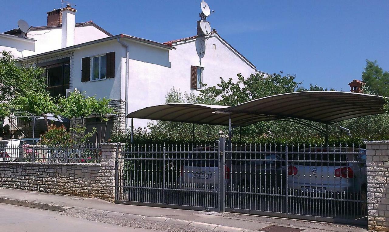 Studio Benassi Porec Luaran gambar