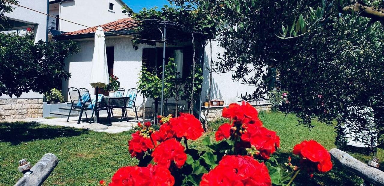 Studio Benassi Porec Luaran gambar